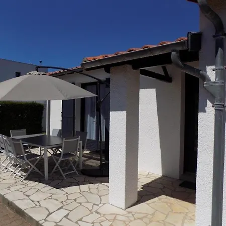 Villa Saint Palais Sur - Maison Années 80 Entierement Renovee Avec Gout *