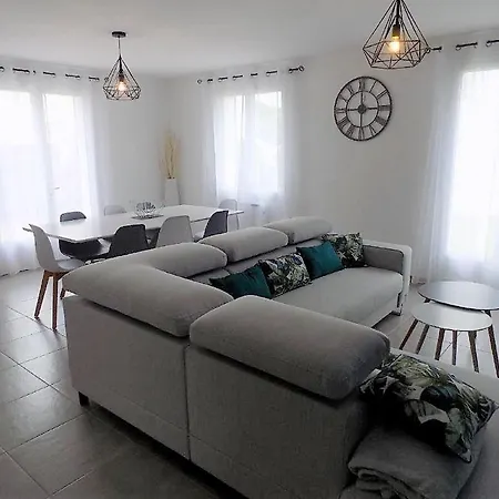 Saint Palais Sur - Maison Années 80 Entierement Renovee Avec Gout *